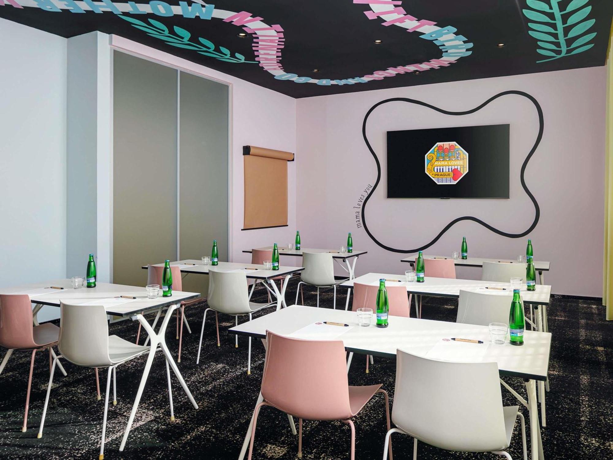 Mama Shelter Hotel